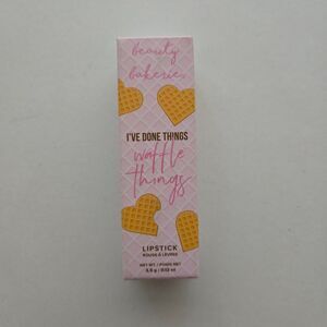 BEAUTY BAKERIE Matte Lipstick Waffle Things Waffle Pops Red Lips Makeup